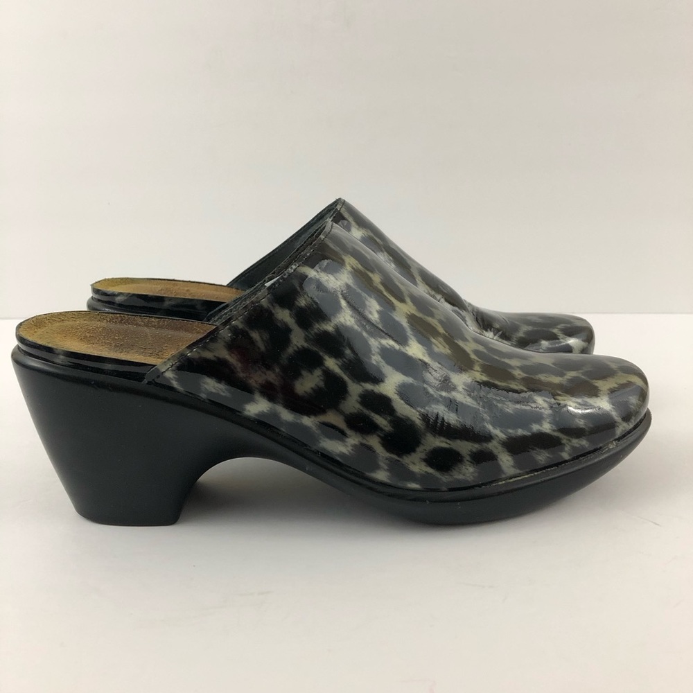 NAOT Shoes Black Womens Animal Print Patent Leather Mules Slip On Size E…